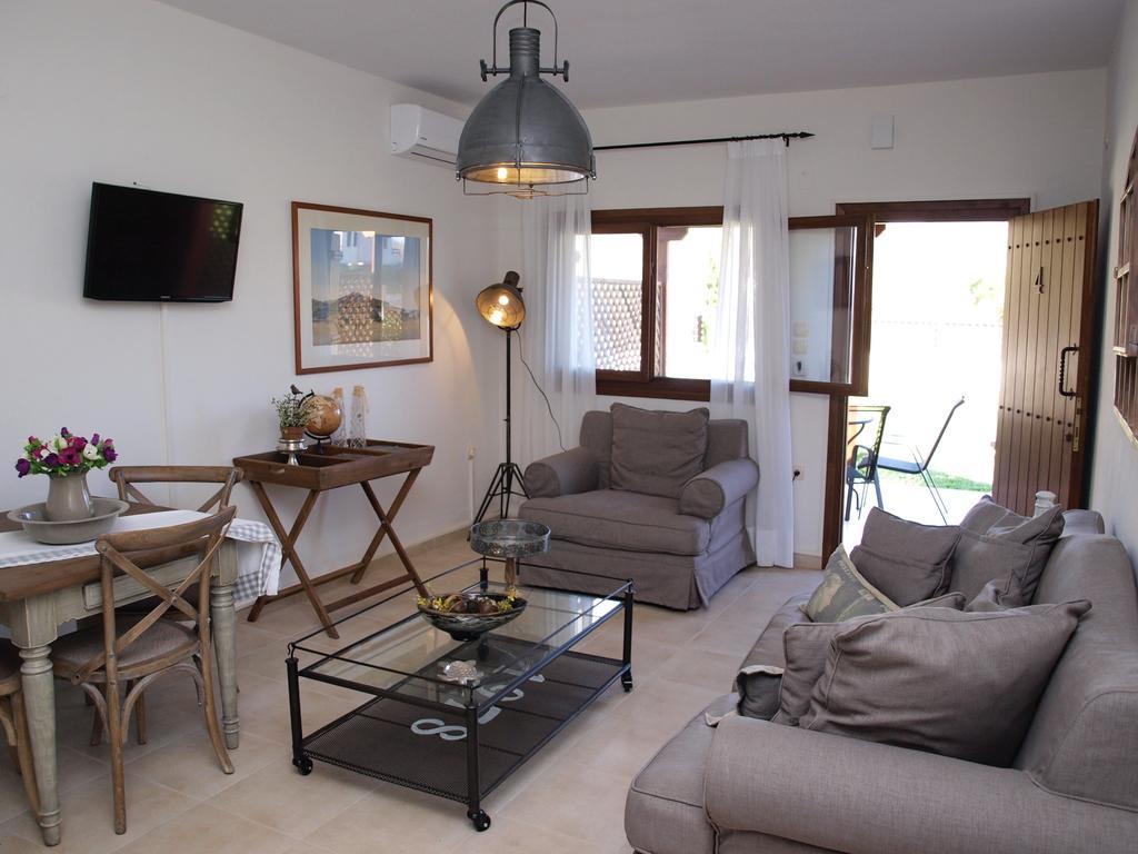 Melograno Apartments And Studios Кала-Нера Екстер'єр фото